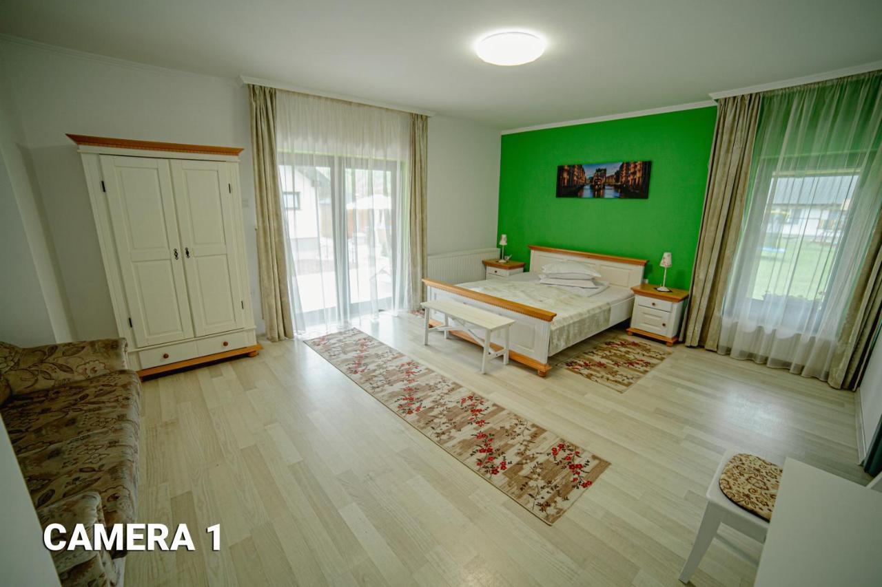 Pensiunea Arc Bucovina Vama  Exteriér fotografie