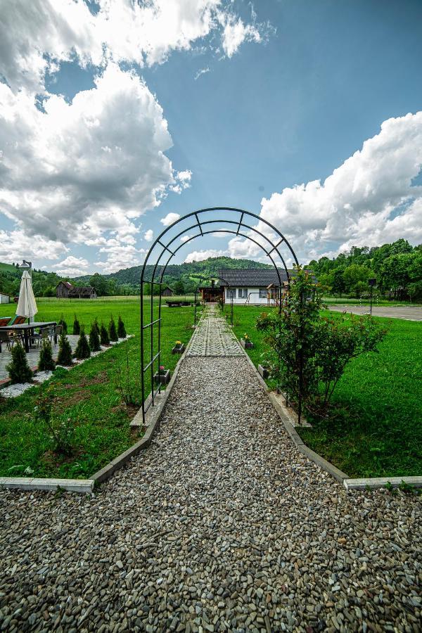 Pensiunea Arc Bucovina Vama  Exteriér fotografie
